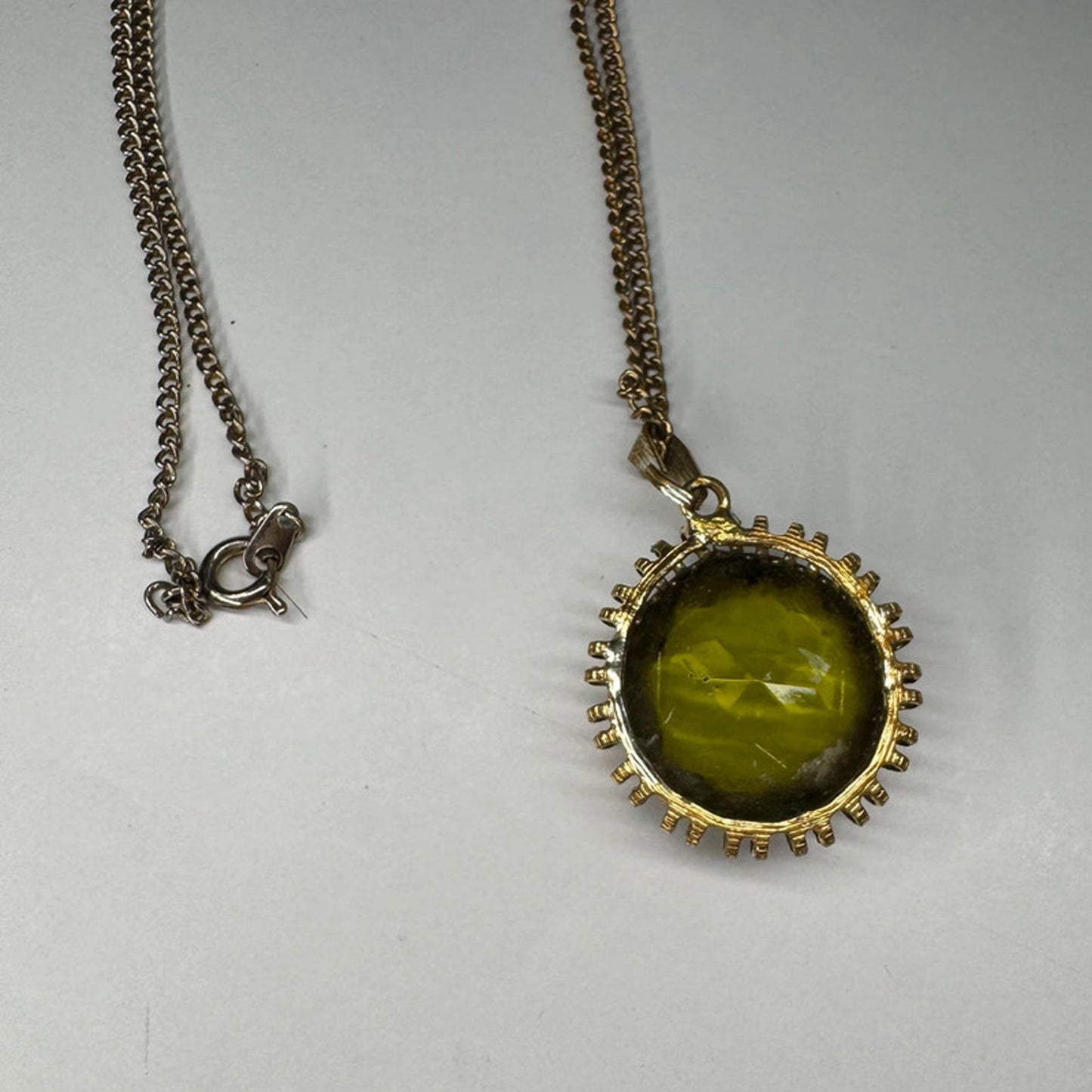 Vintage faceted green glass faux stone necklace