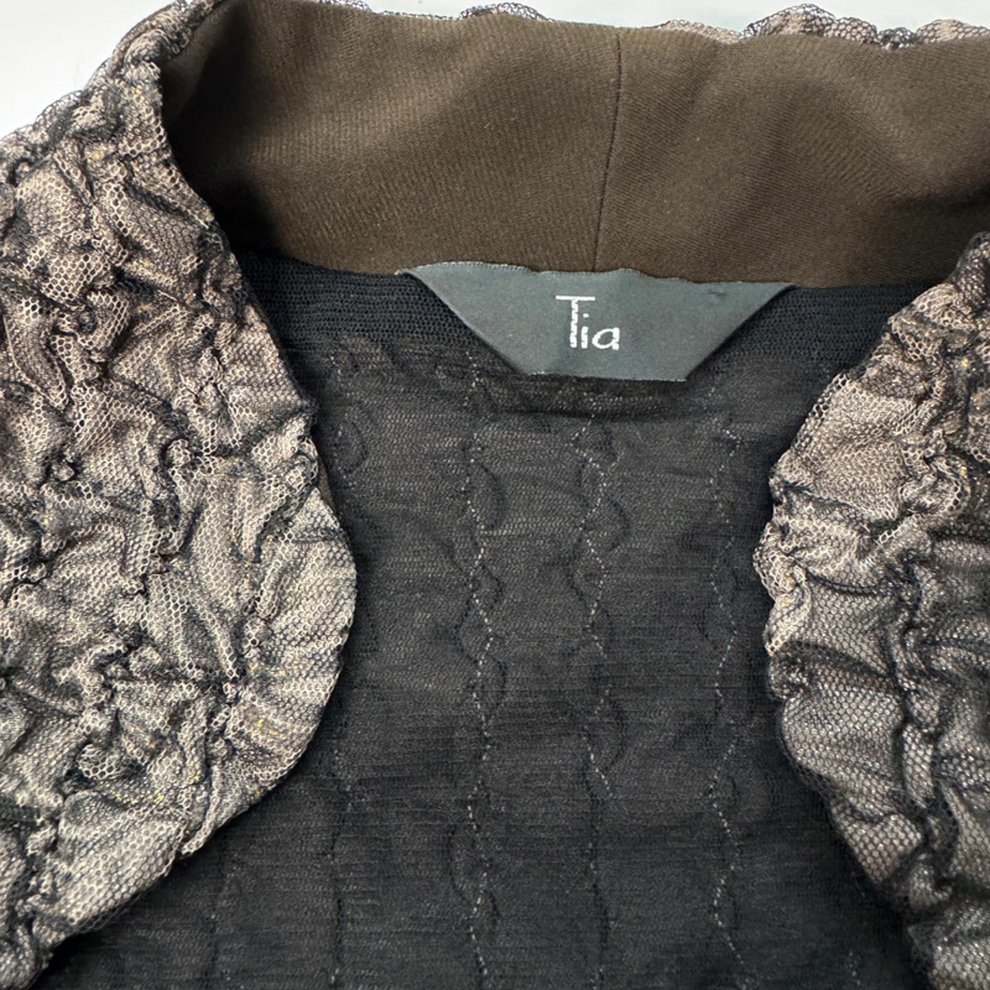 Tia brown round neck crinkle blazer, M