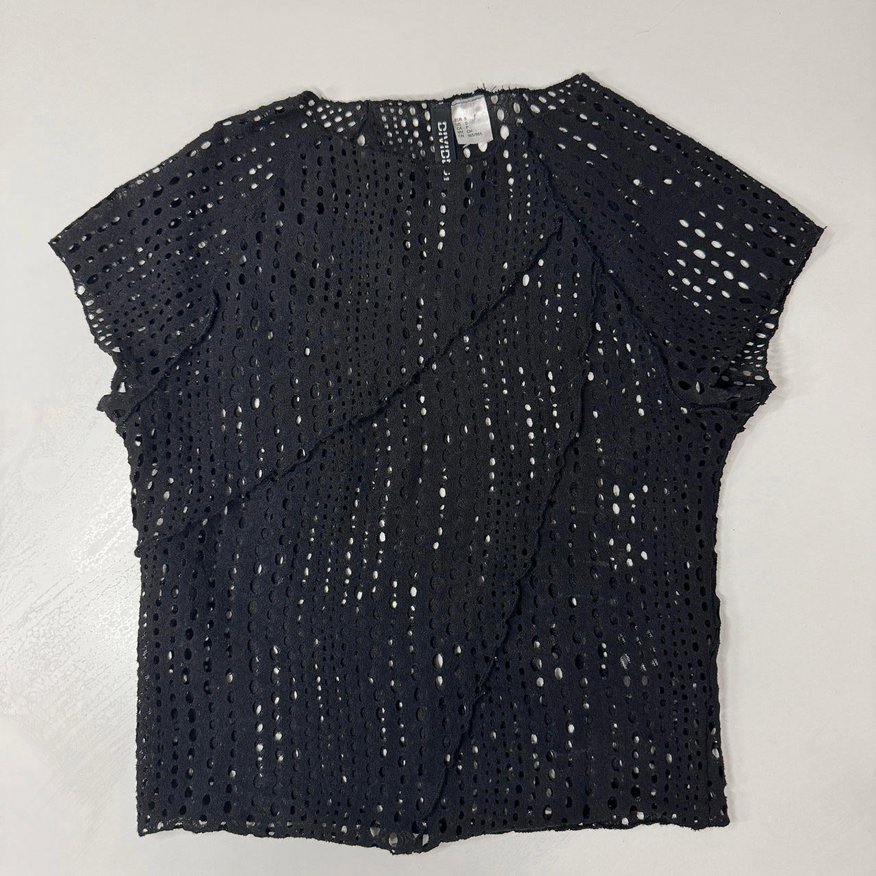 H&M cropped fitted hole tshirt XS