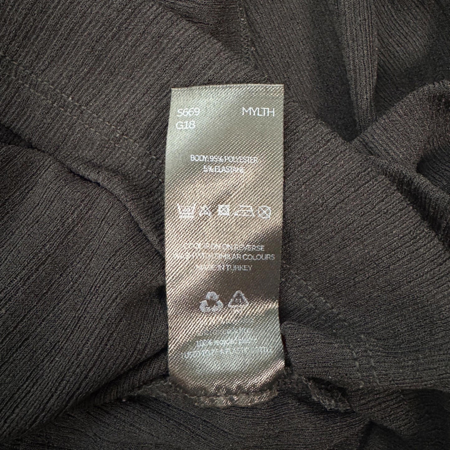 V by Very black sheer tie waist top