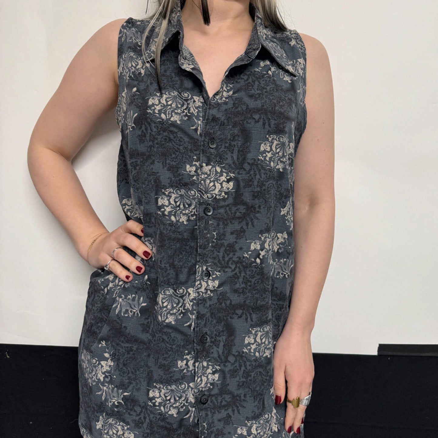 Joseph & Feiss grey-blue floral sleeveless shirt