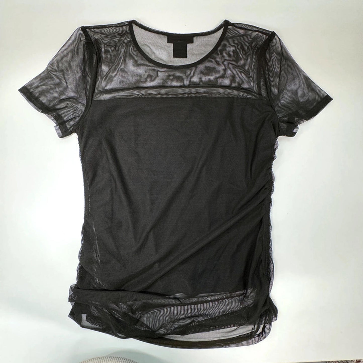 DKNY black short-sleeved round neck top