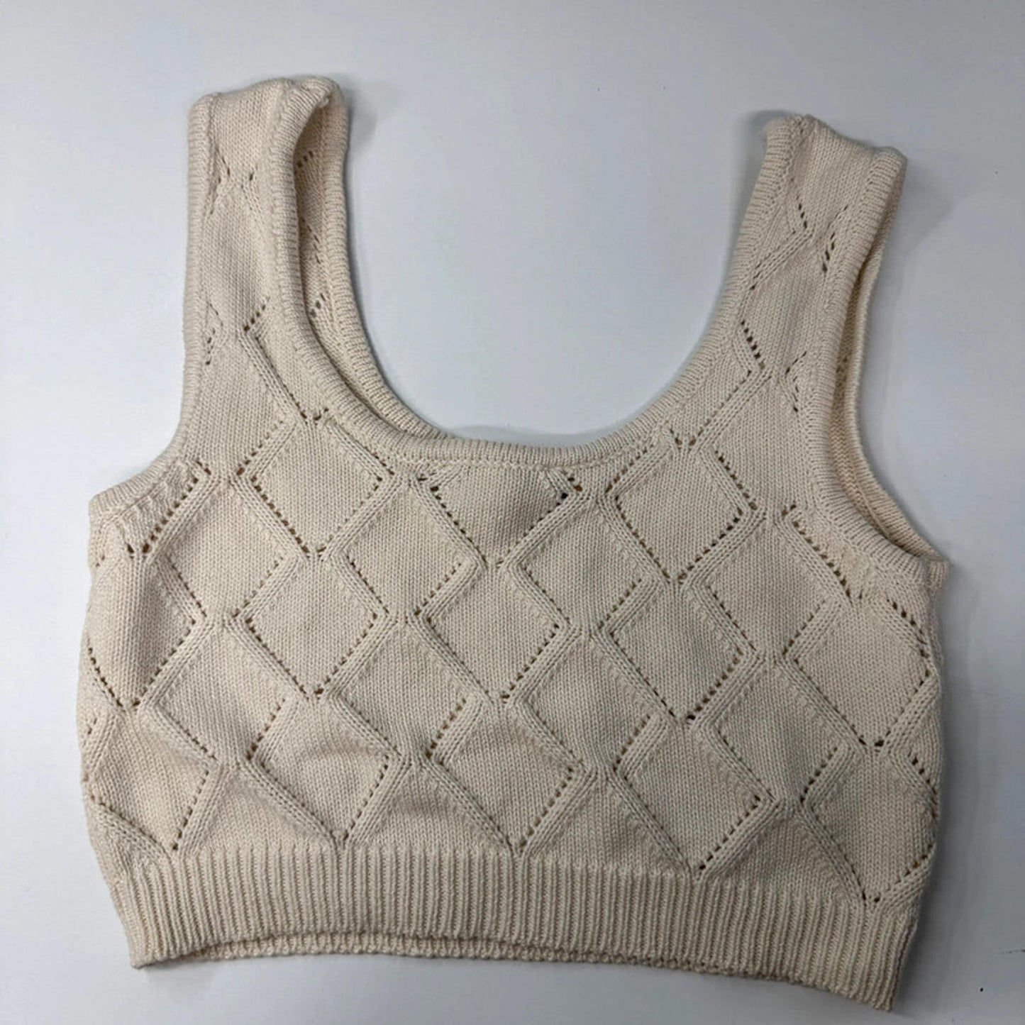 Vintage cream knit crop top with blue flowers