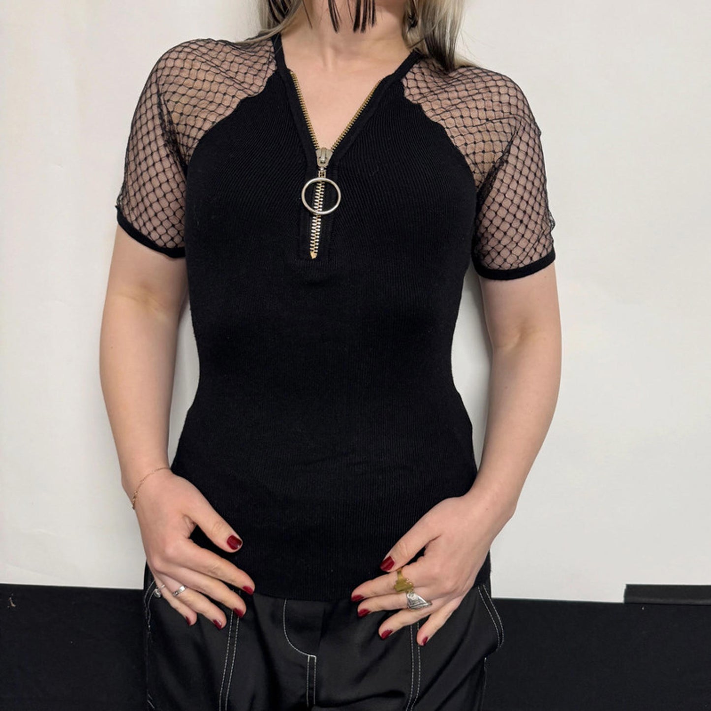 Morgan de Toi black short-sleeved zipped knit t-shirt