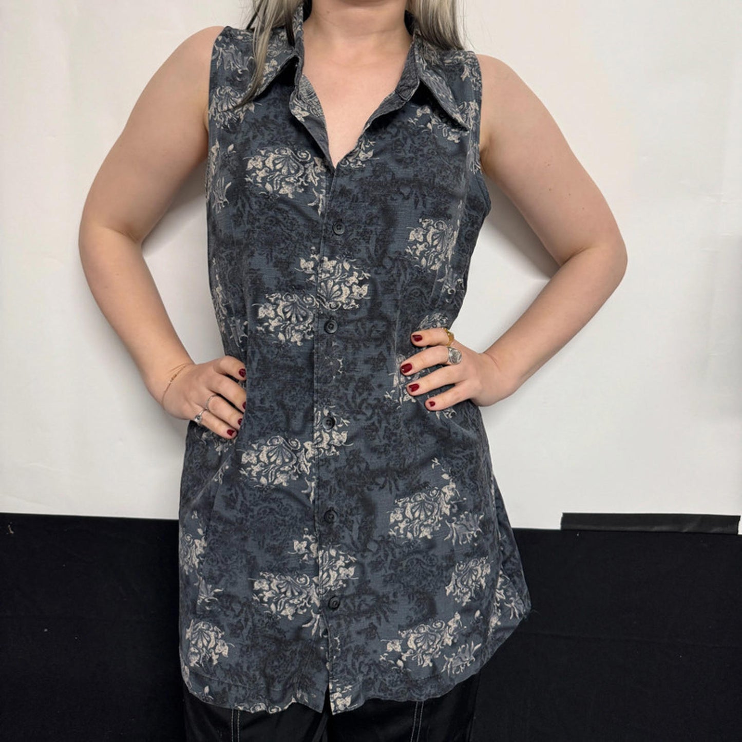 Joseph & Feiss grey-blue floral sleeveless shirt
