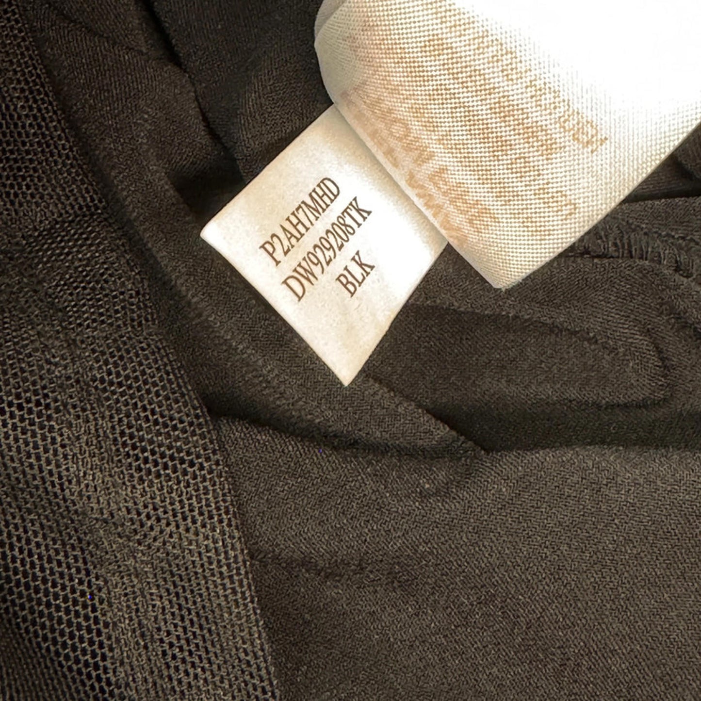 DKNY black short-sleeved round neck top